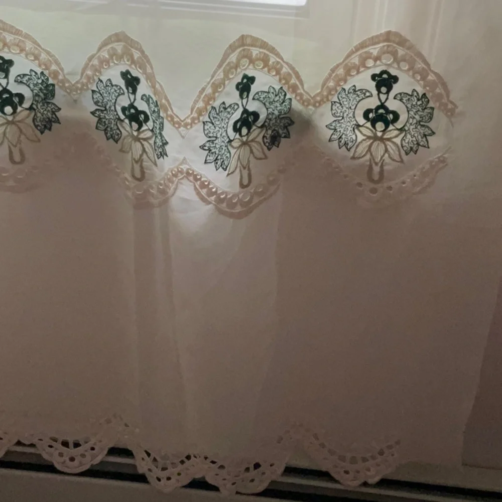 Vintage Elegant Cream and Green Lace Embroidered Curtain